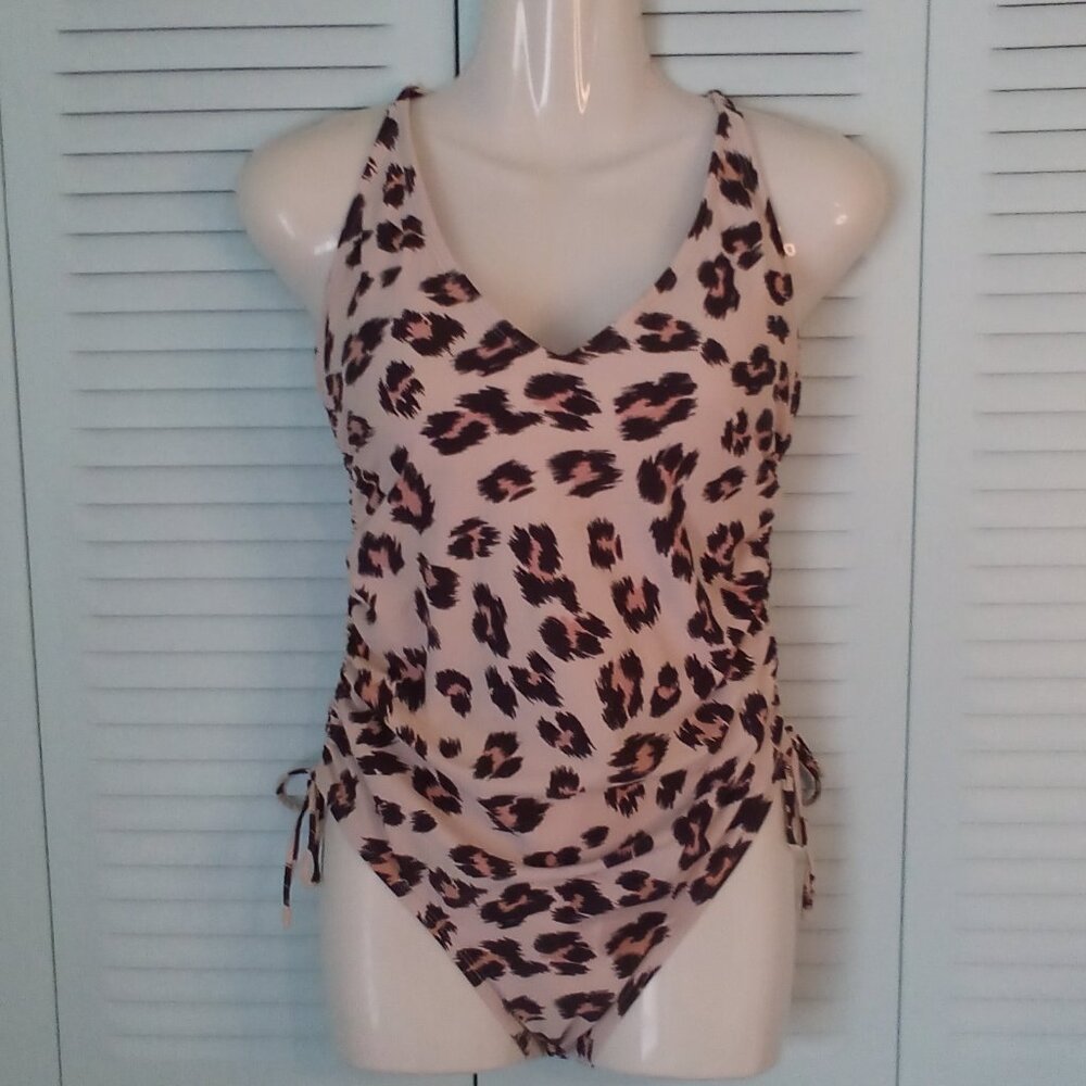 KONA SOL CHEETAH LEOPARD ANIMAL PRINT V-NECK RACER BACK RUCHED TIE SIDES RINGS M